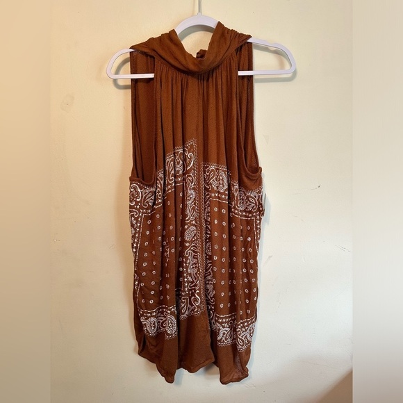 Free People Tops - Free People NWT Tunic Paisley Brown Sleeveless Bandana Size Small Boho Western‎
